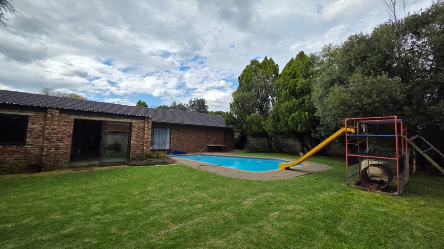 3 Bedroom Property for Sale in La Hoff North West